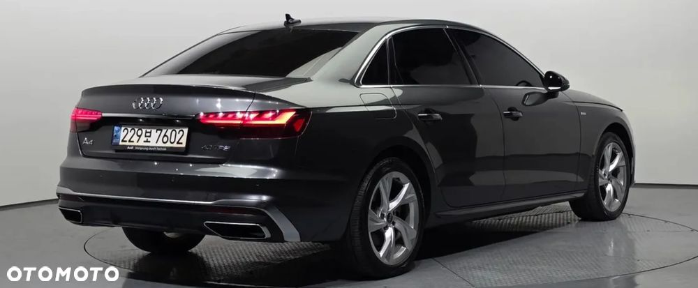 Audi A4 Limousine 40 TFSI Sport S tronic - 2