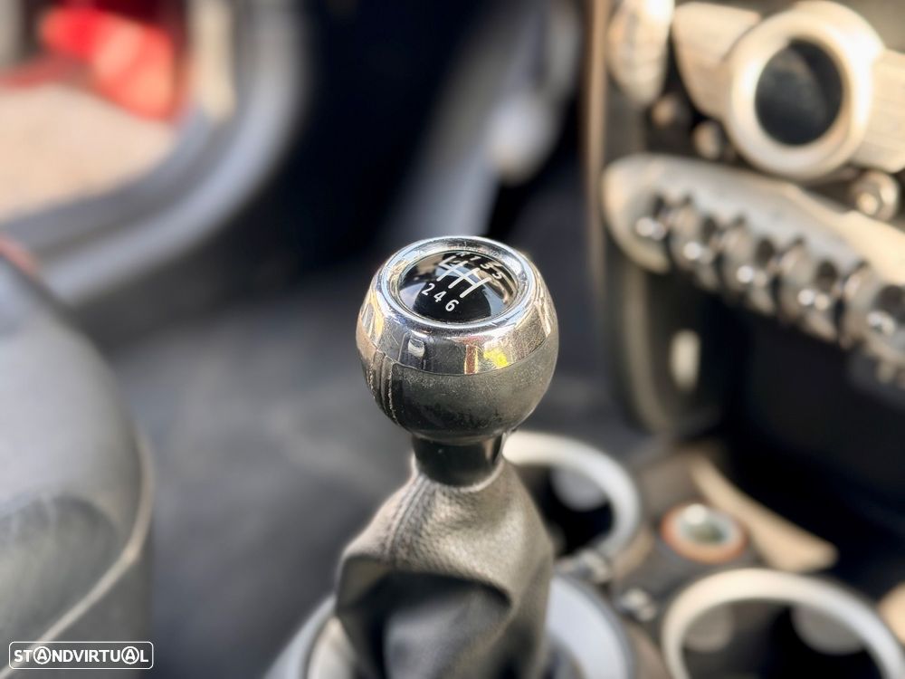 MINI 3 Portas Cooper D - 24