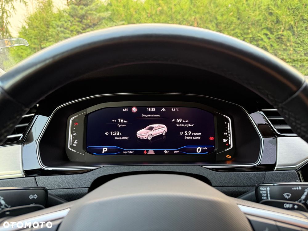 Volkswagen Passat - 33