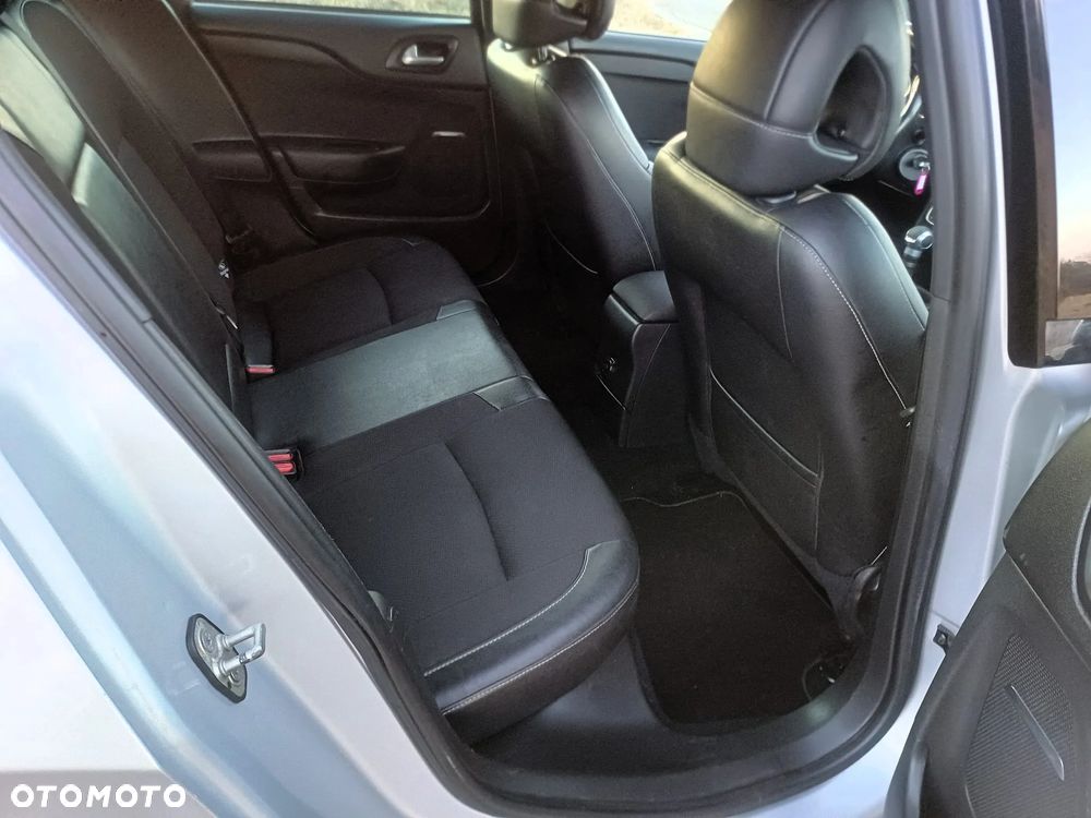 Citroën DS4 VTi 120 SoChic - 28