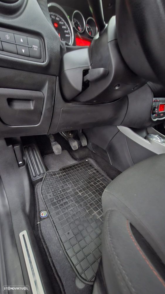 Alfa Romeo MiTo 1.4 T MultiAir Distinctive - 10