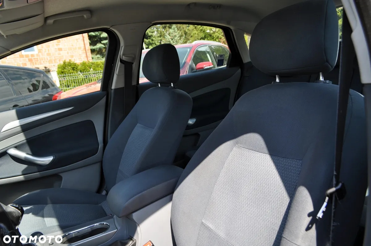 Ford Mondeo 2.0 Gold X - 17