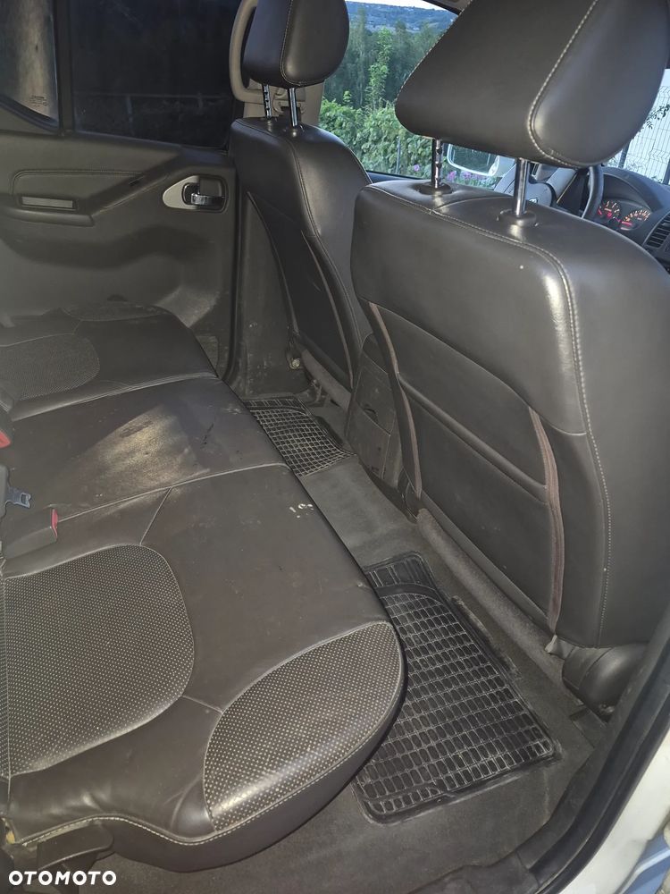 Nissan Navara 2.5 D LE - 6