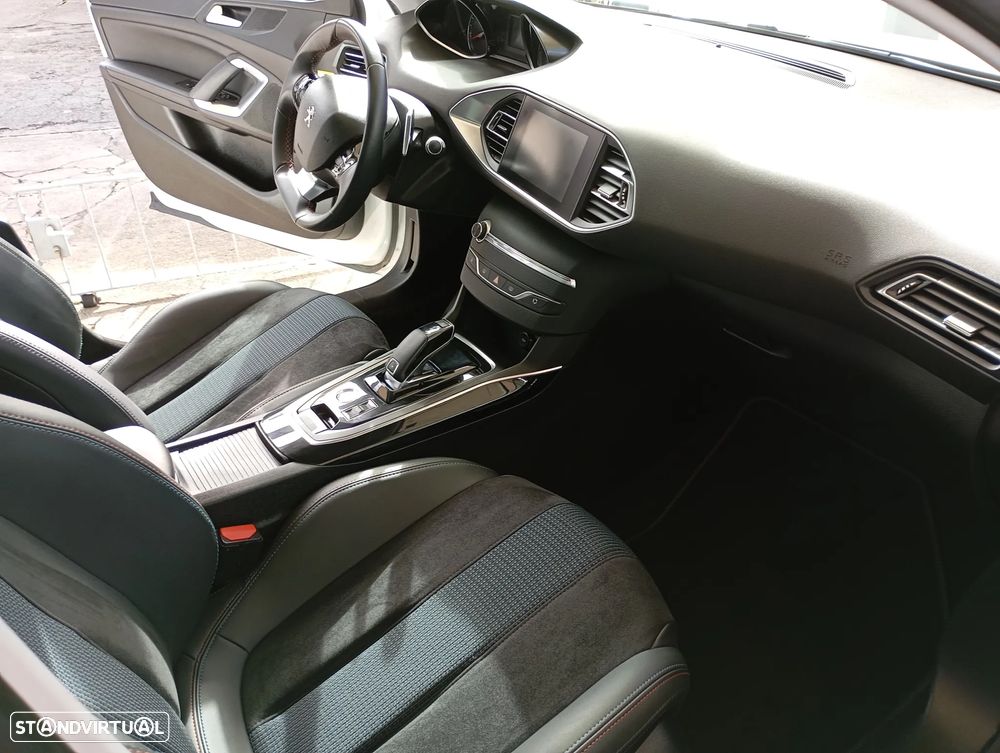 Peugeot 308 1.2 PureTech GT EAT8 - 15