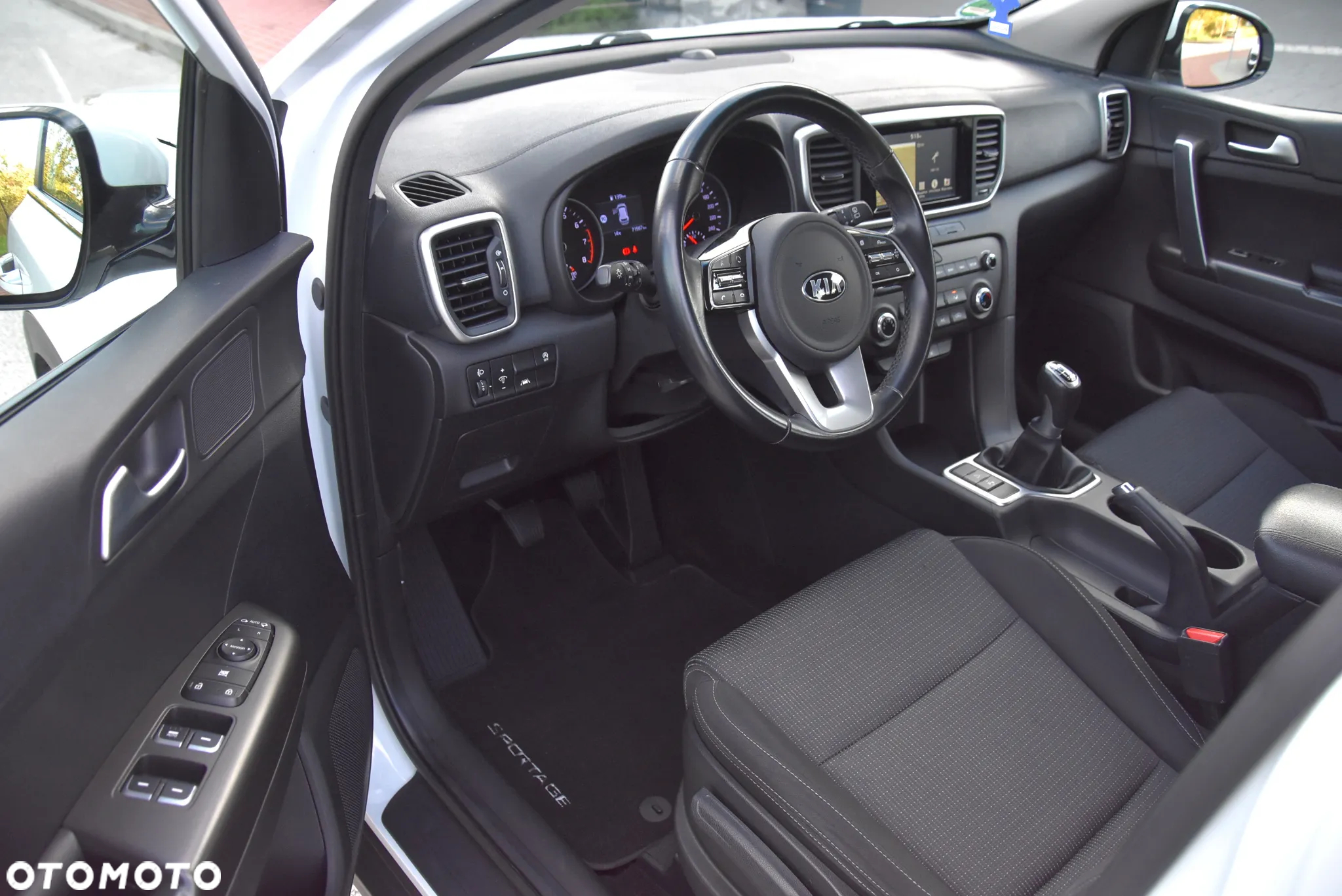 Kia Sportage 1.6 GDI L 2WD - 23