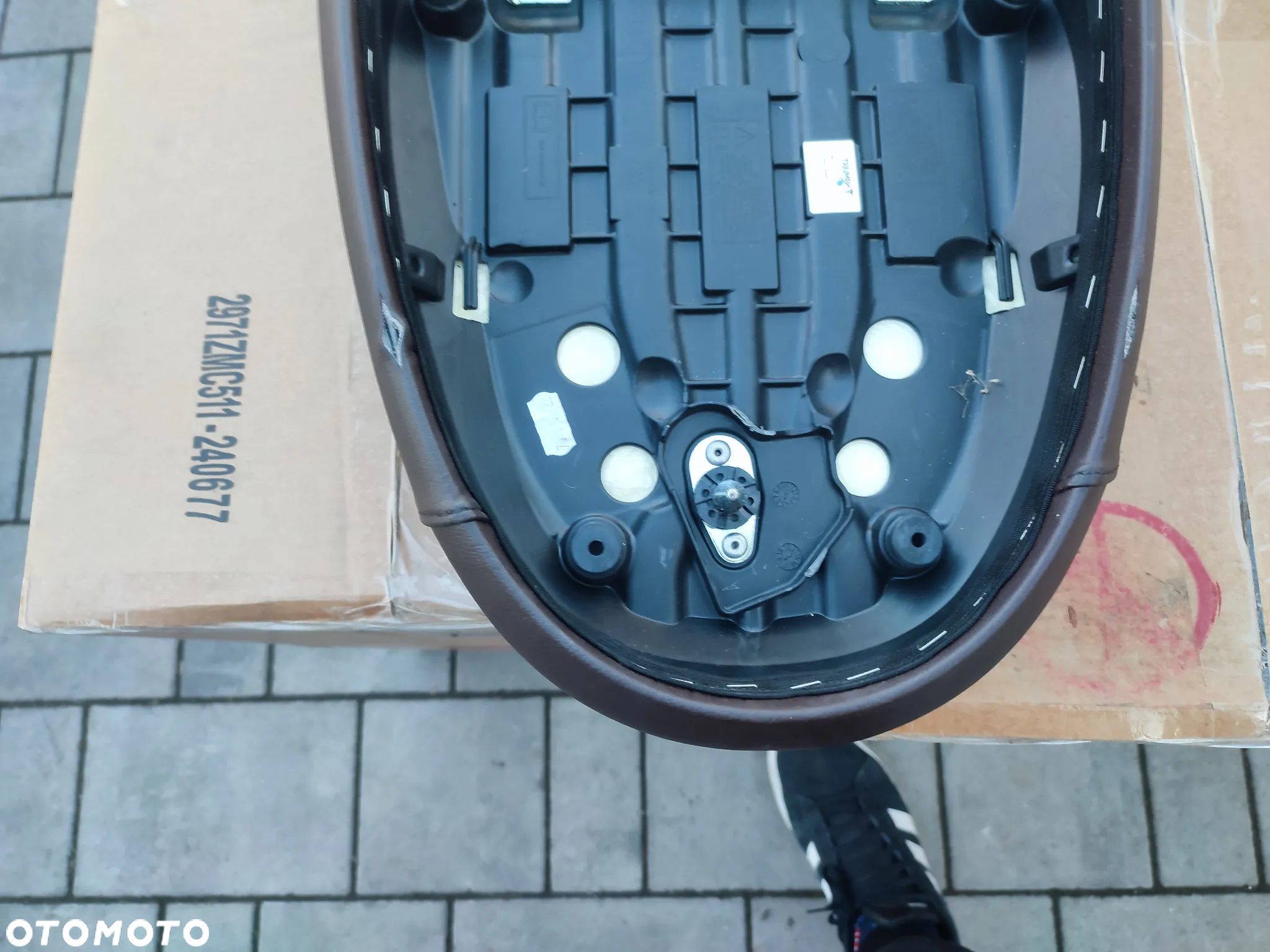 Fotel, kanapa, siedzenie Triumph T120 Bonneville - 32