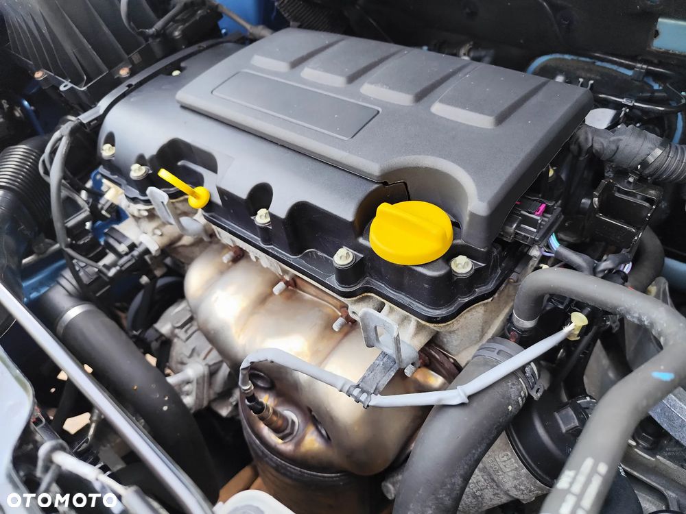 Opel Corsa 1.2 16V Edition / Active - 20