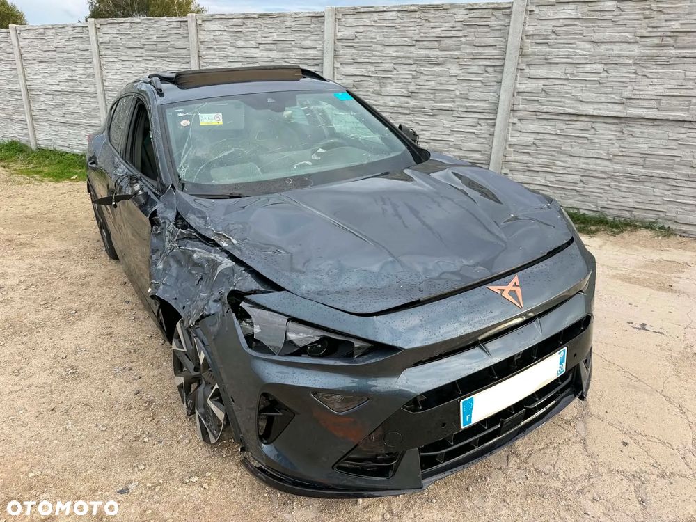 Cupra Formentor 1.5 e-Hybrid DSG VZ - 40
