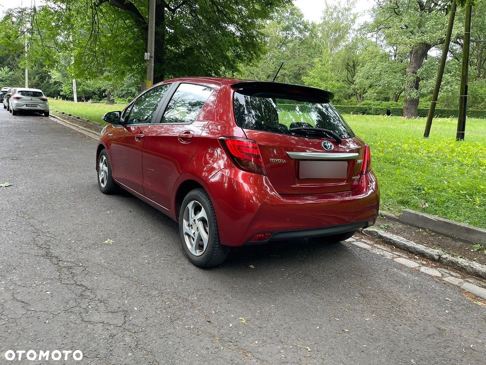 Toyota Yaris Hybrid 100 Premium EU6 - 3