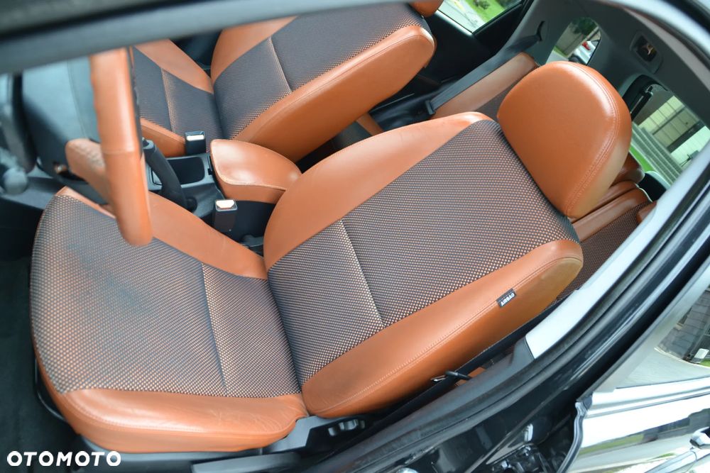 Kia Sportage 2.0 2WD Attract - 25