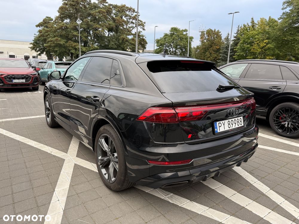 Audi Q8 - 9