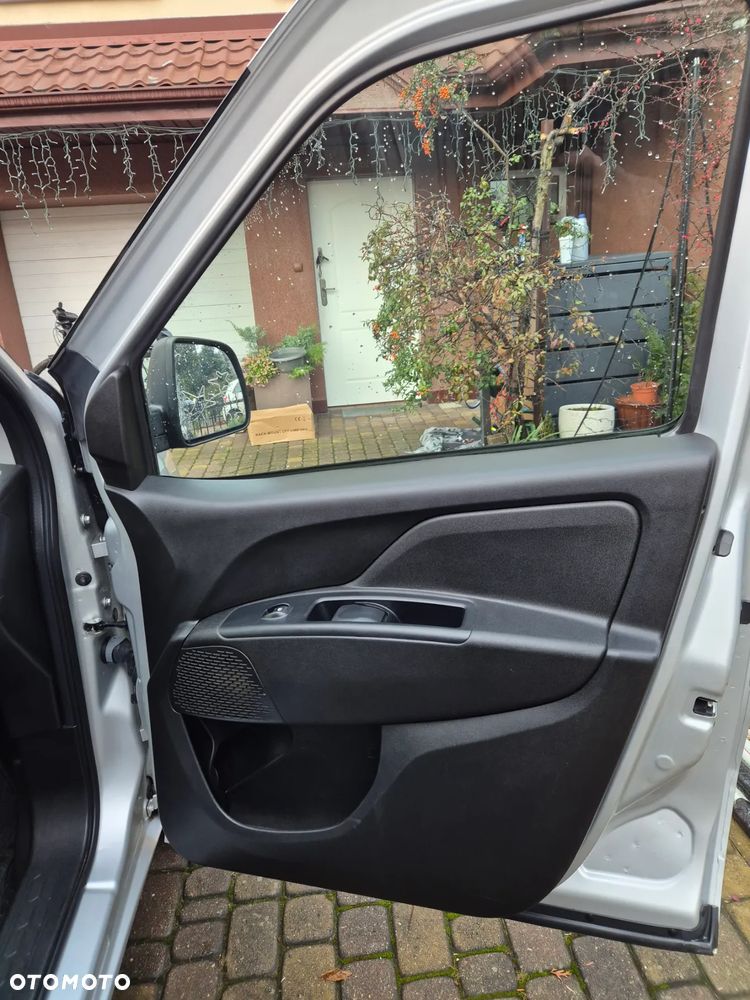 Fiat DOBLO CARGO MAXI SX L2H1 1.6 105KM E6D FINAL - 11