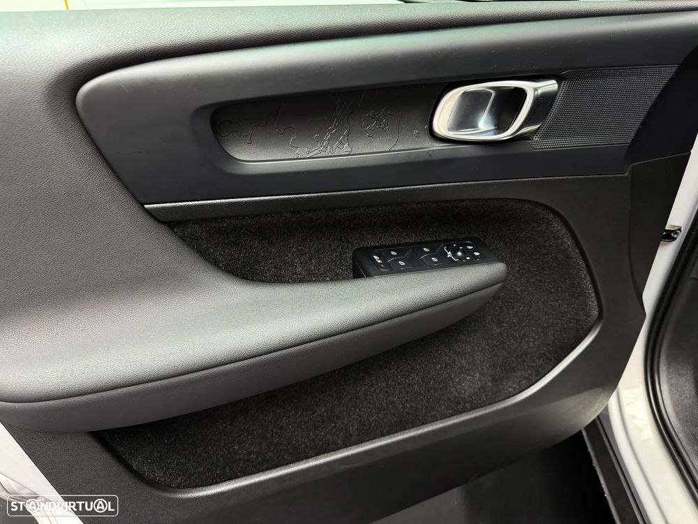 Volvo XC 40 1.5 T2 Essential Auto - 8