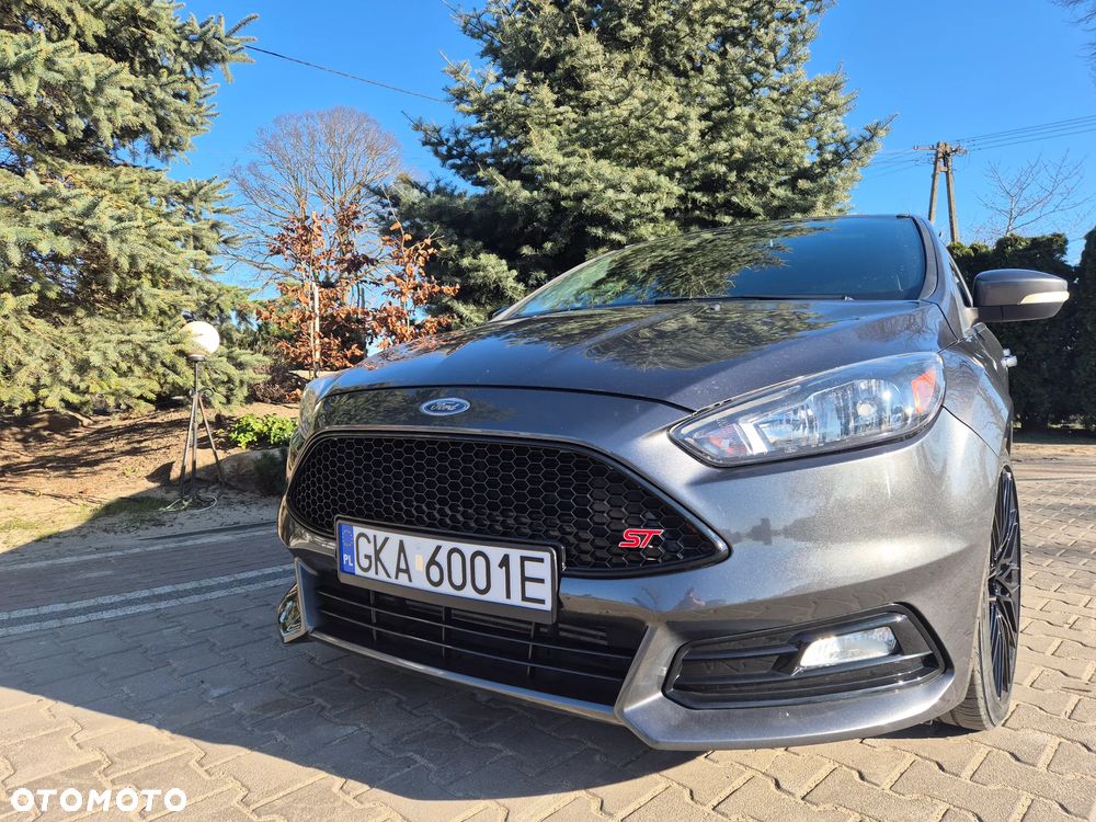 Ford Focus ST - 4