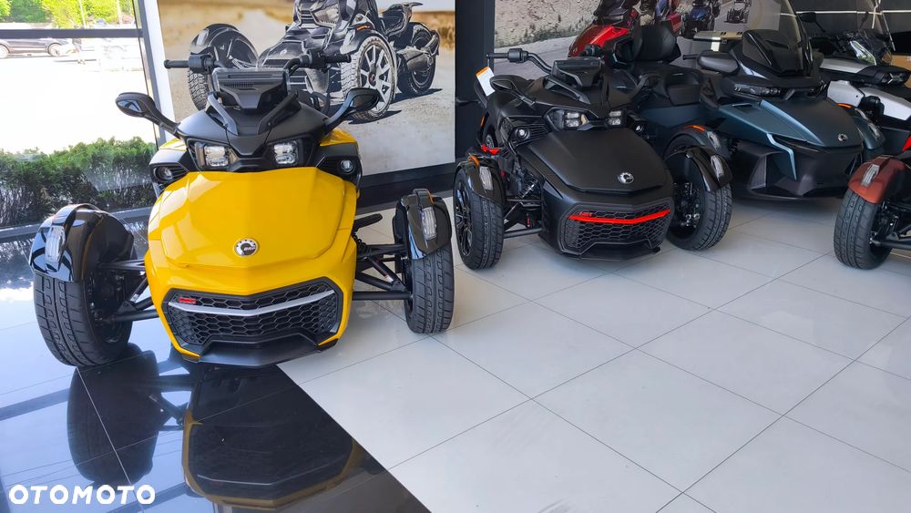 Can-Am Spyder - 4