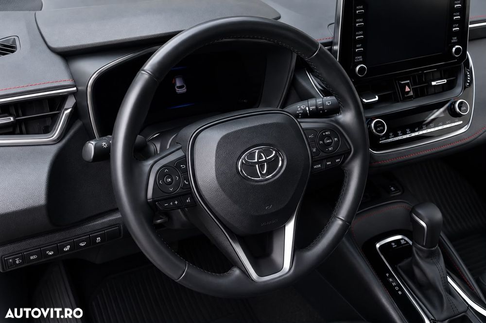Toyota Corolla 1.8 HSD Exclusive GR Sport - 27