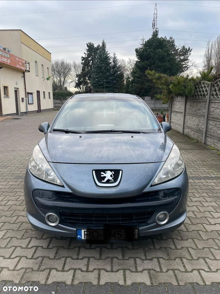 Peugeot 207 1.4 16V Trendy - 3