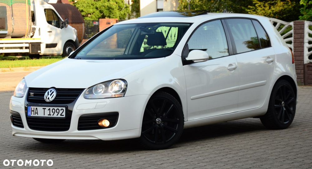 Volkswagen Golf - 2