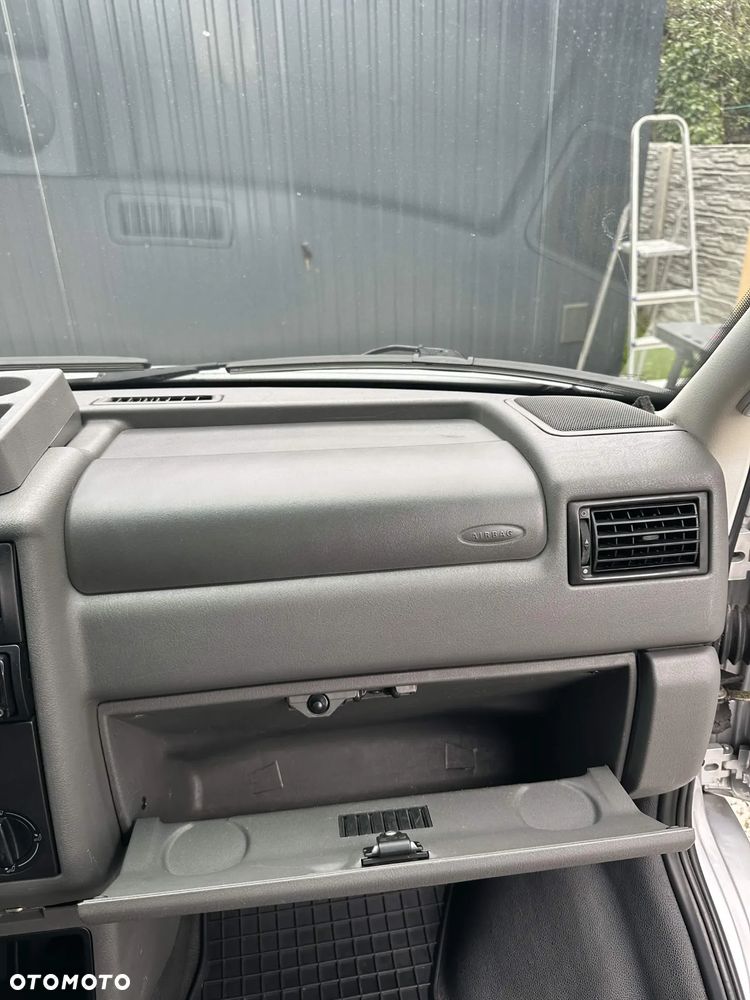 Volkswagen Transporter - 27