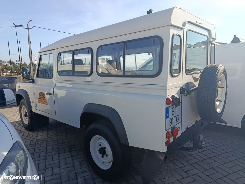 Land Rover Defender - 3