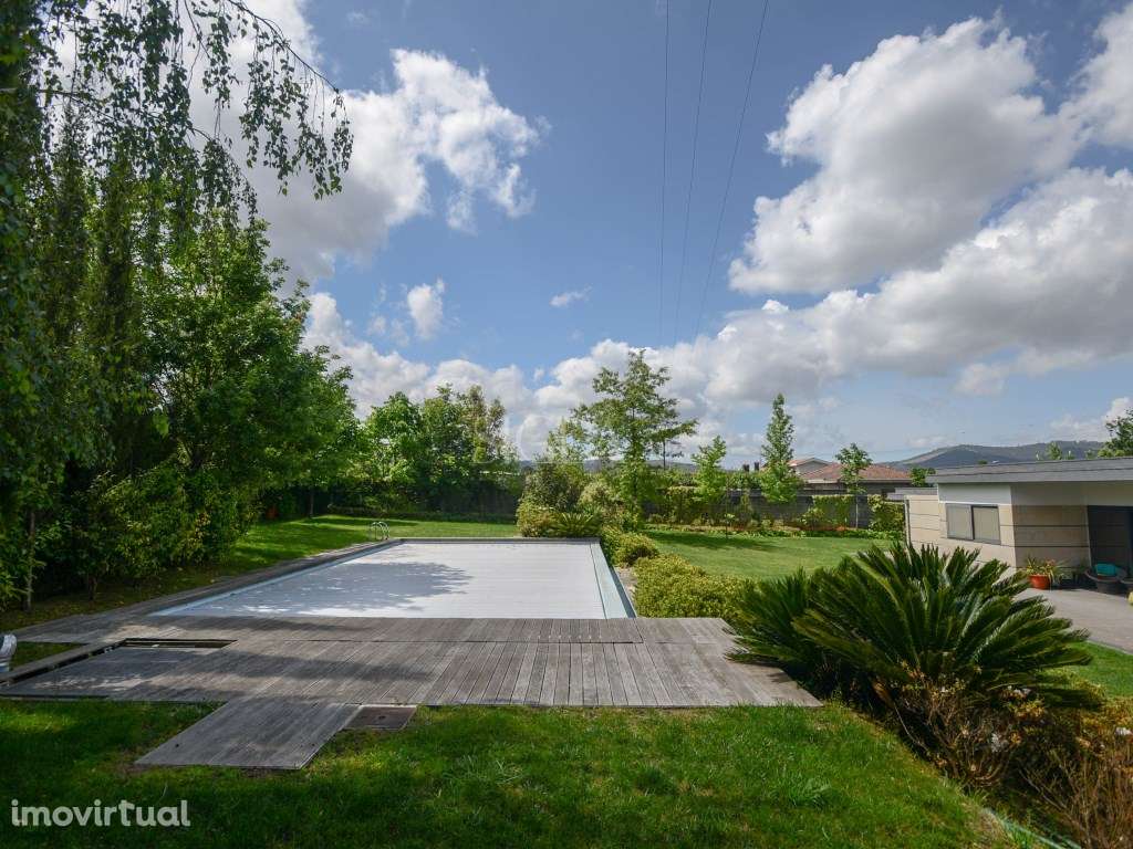 Moradia Térrea em Campo - Grande imagem: 2/32