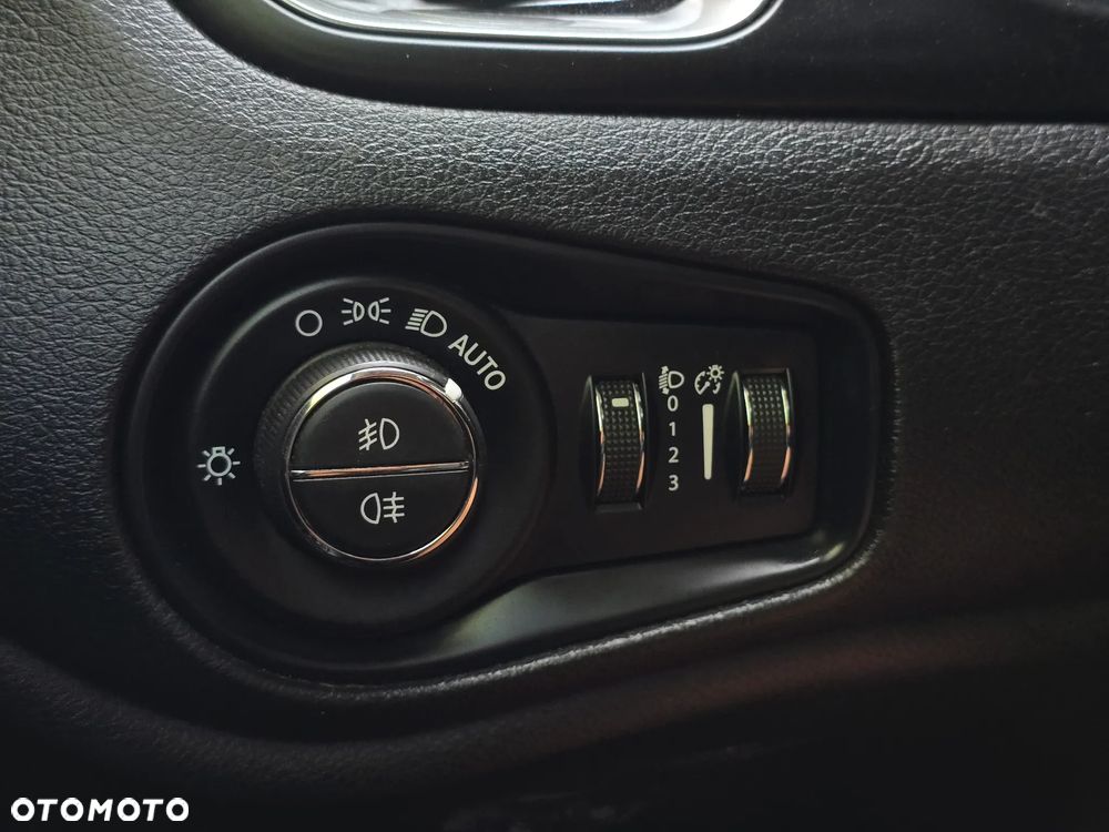 Jeep Renegade 1.0 GSE T3 Turbo Limited FWD S&S - 33