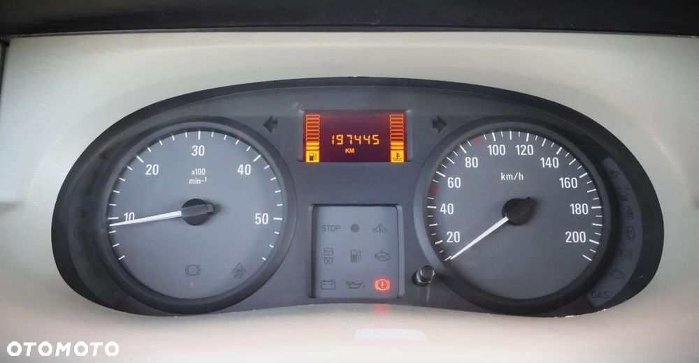 Opel Vivaro - 25