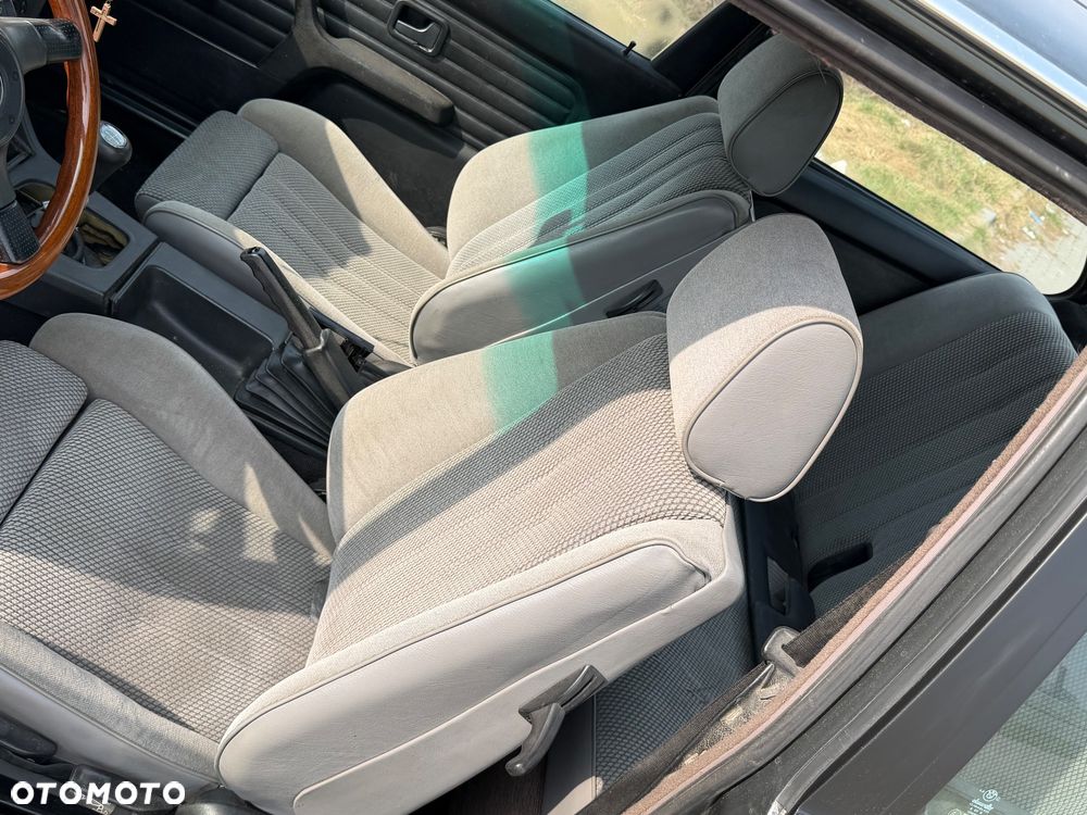 BMW Seria 3 318i - 10