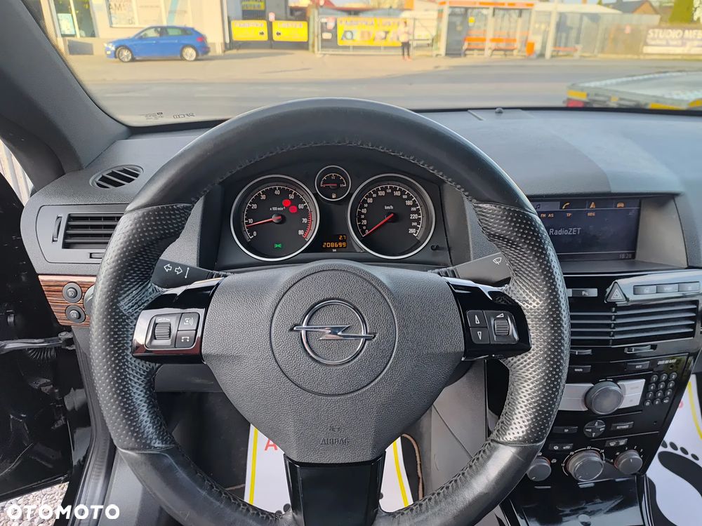 Opel Astra 1.6 Turbo Cosmo - 22