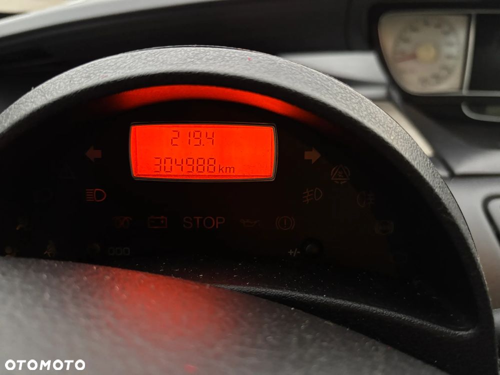 Peugeot 807 HDi 170 Bi-Turbo Automatik Premium - 8