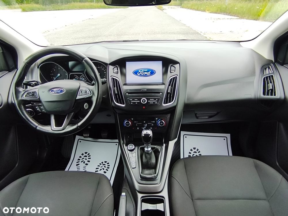 Ford Focus 1.5 TDCi DPF Start-Stopp-System Titanium - 28