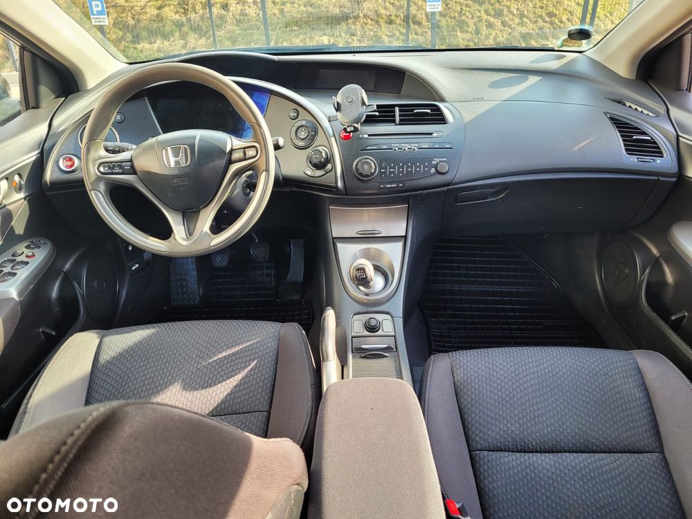 Honda Civic 1.4 i-VTEC Comfort - 11