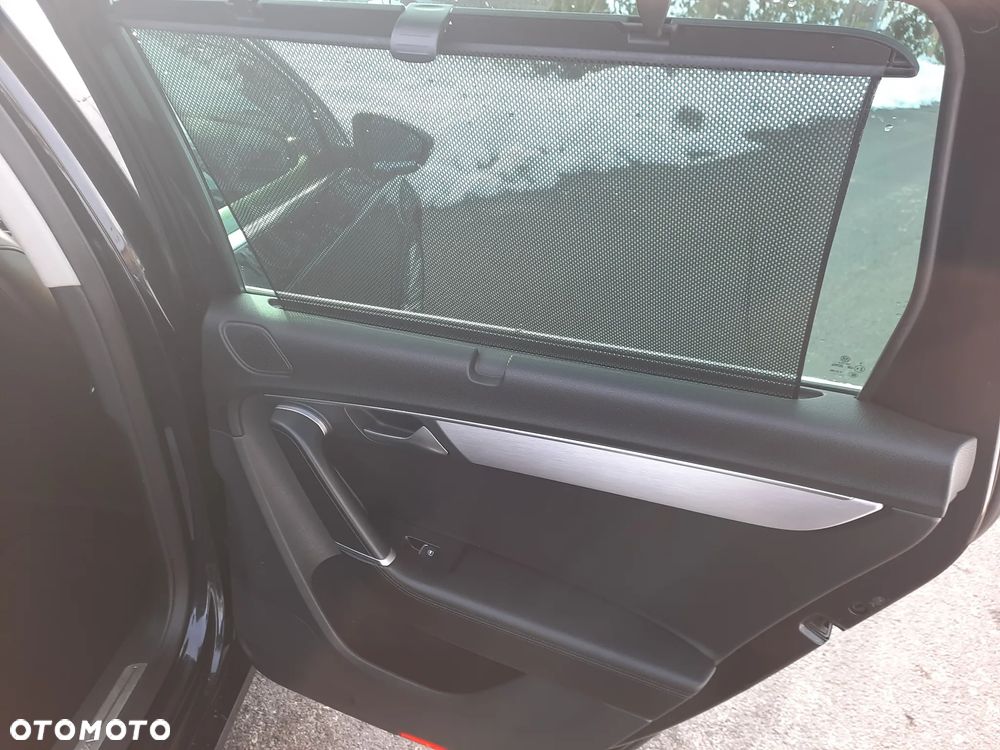 Volkswagen Passat 2.0 TDI DSG BlueMotion Technology Highline - 17