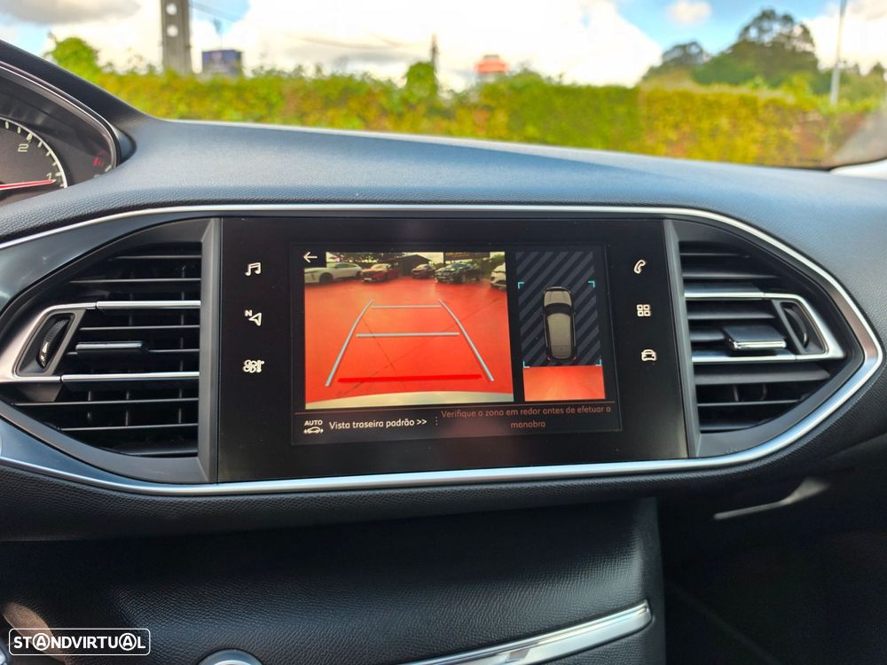 Peugeot 308 1.5 BlueHDi Allure EAT8 - 25