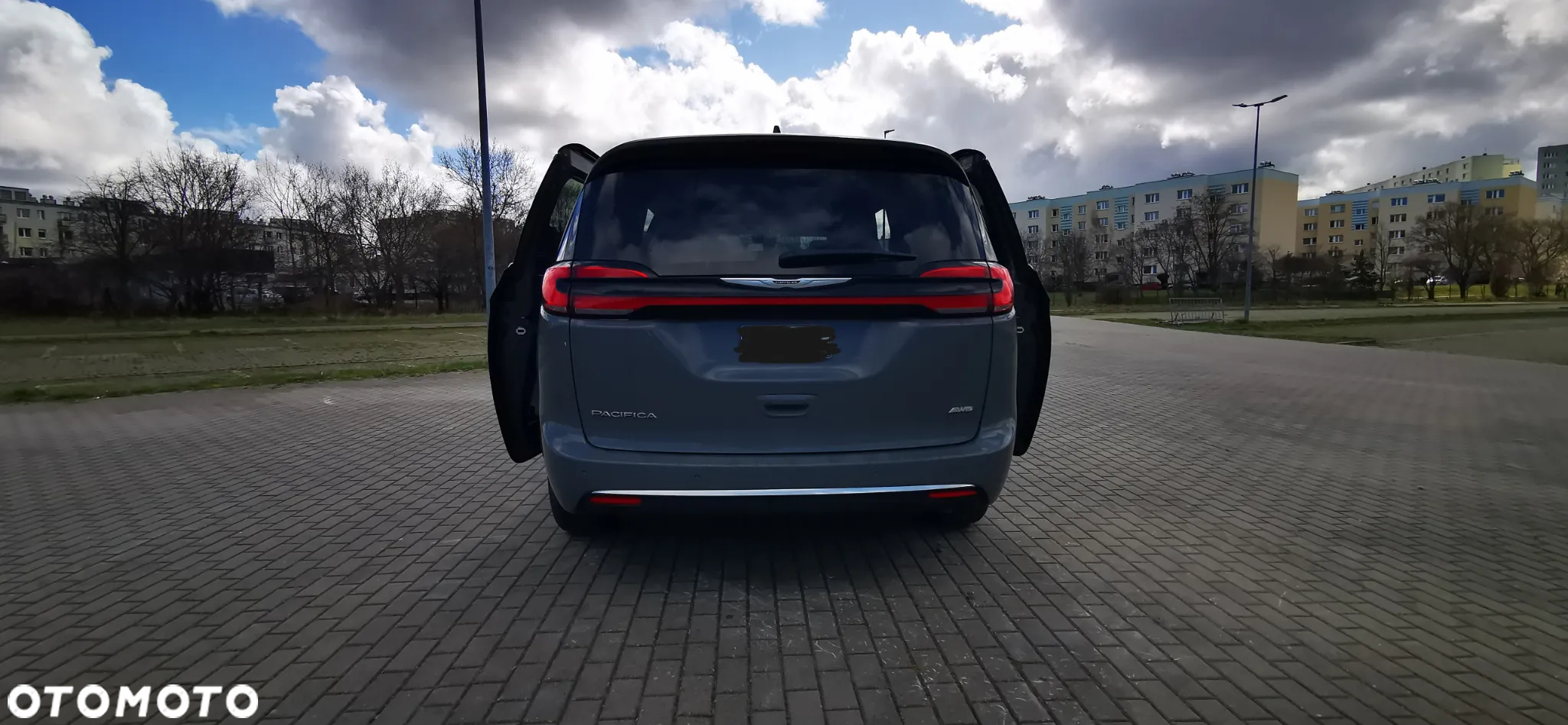 Chrysler Pacifica - 5