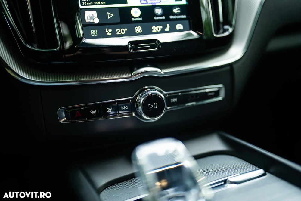 VOLVO XC60 2024 — imagine 11