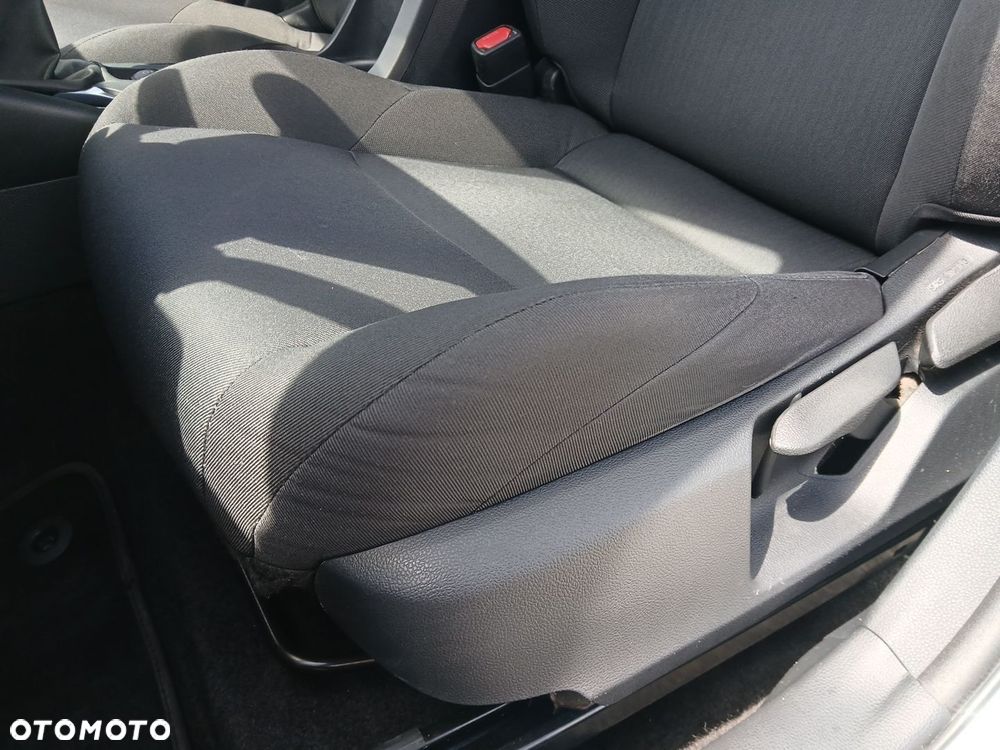 Toyota Corolla 1.2 T Active - 36