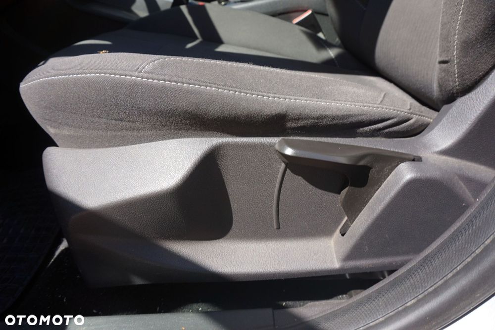 FOTEL PRZEDNI LEWY FOCUS III MK3 SEDAN GRZANY FORD 2010-2014 - 3