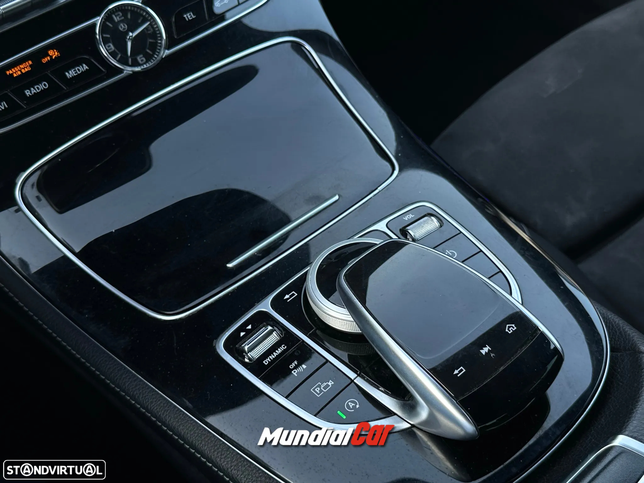 Mercedes-Benz E 220 d 4Matic T 9G-TRONIC AMG Line - 22