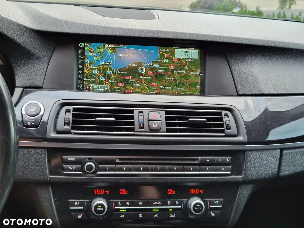 BMW Seria 5 520d - 12