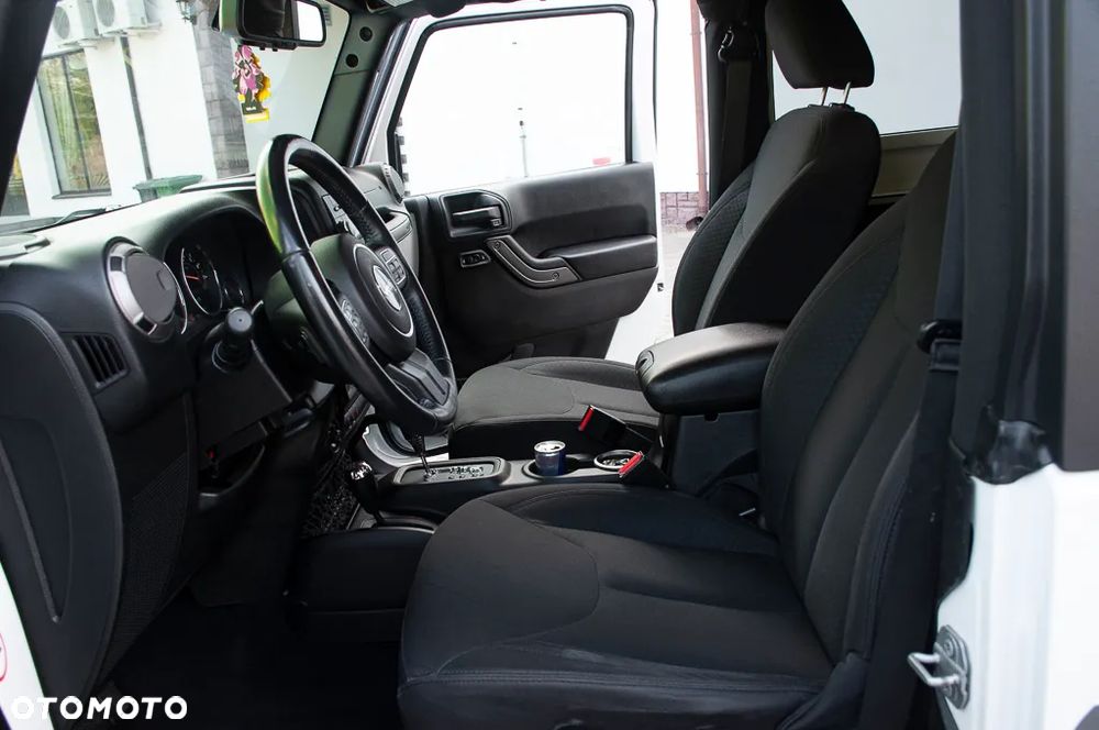 Jeep Wrangler 3.6 Automatik Rubicon - 22