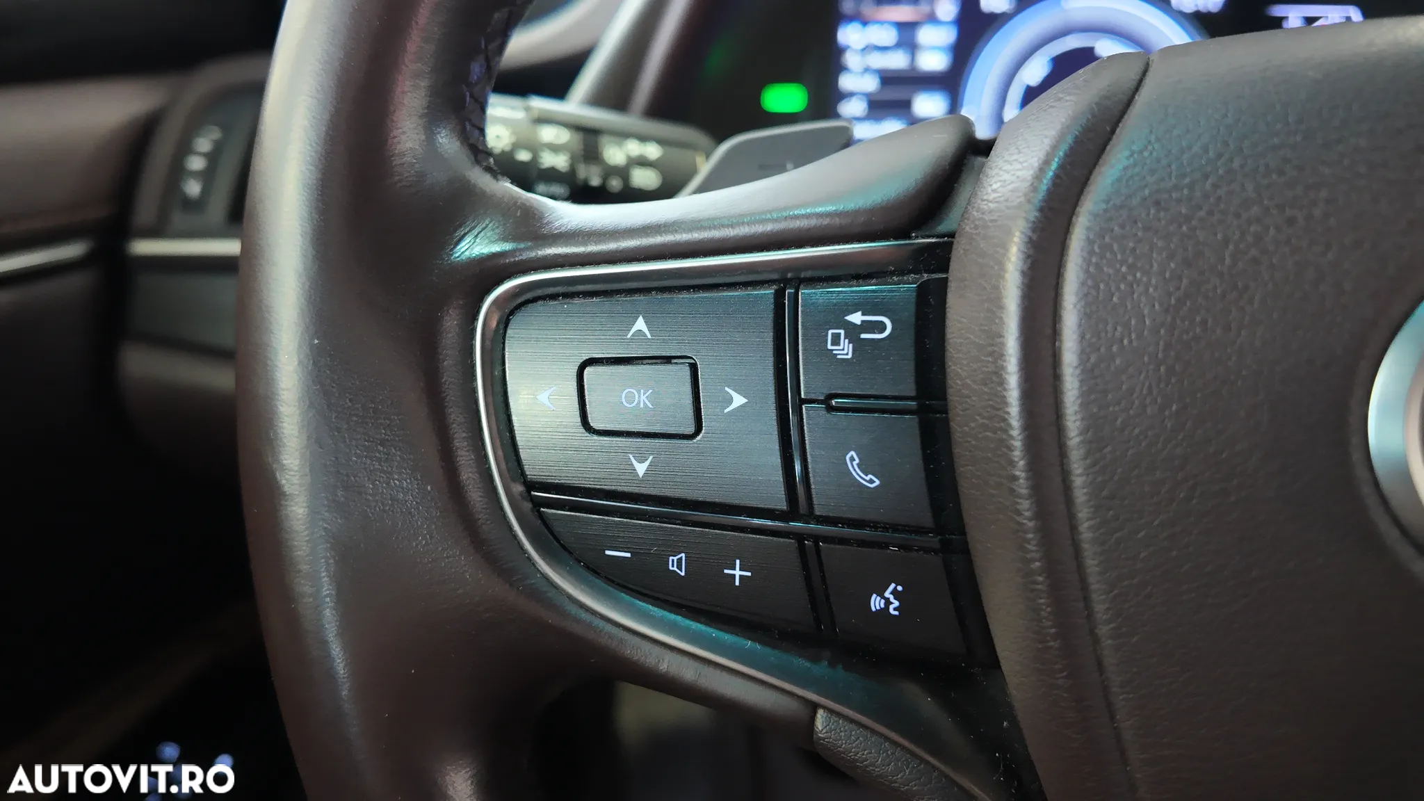 Lexus Seria ES 300h Executive - 25