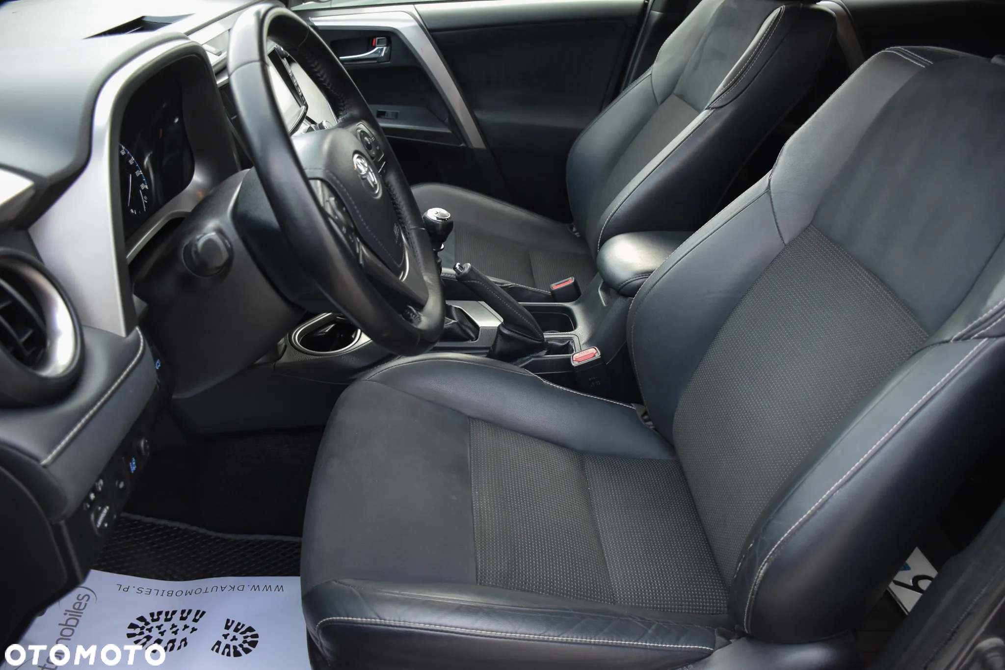 Toyota RAV4 2.0 D-4D Premium 4x2 - 20