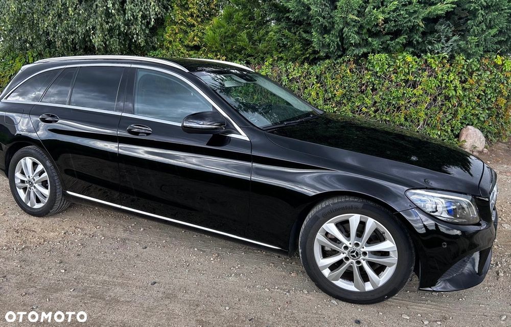 Mercedes-Benz Klasa C 220 d 9G-TRONIC - 32