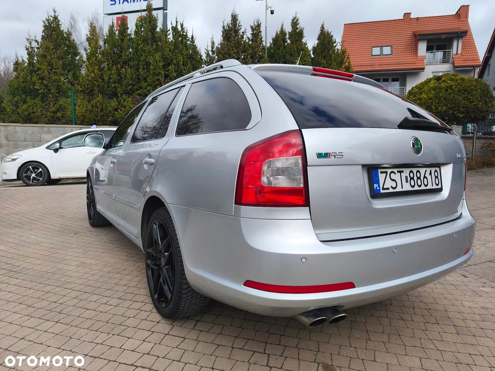 Skoda Octavia 2.0 TDI DPF RS - 5