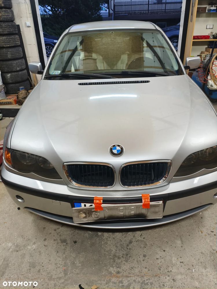 BMW Seria 3 2002 photo 4