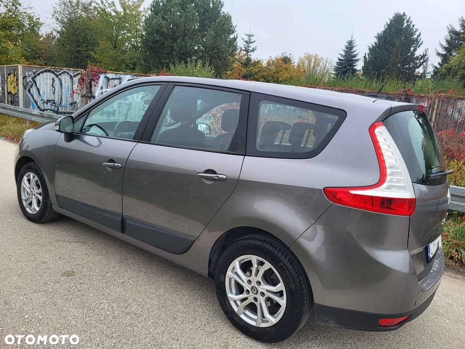 Renault Scenic 2013 photo 4