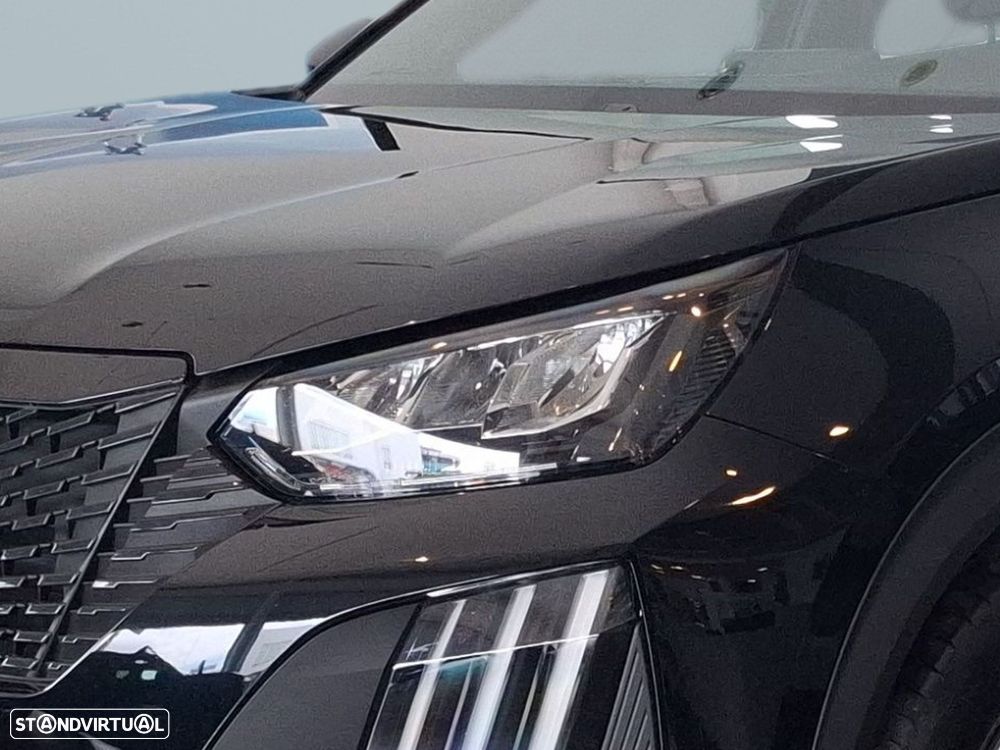 Peugeot 2008 1.2 Hybrid Style e-DCS6 - 3
