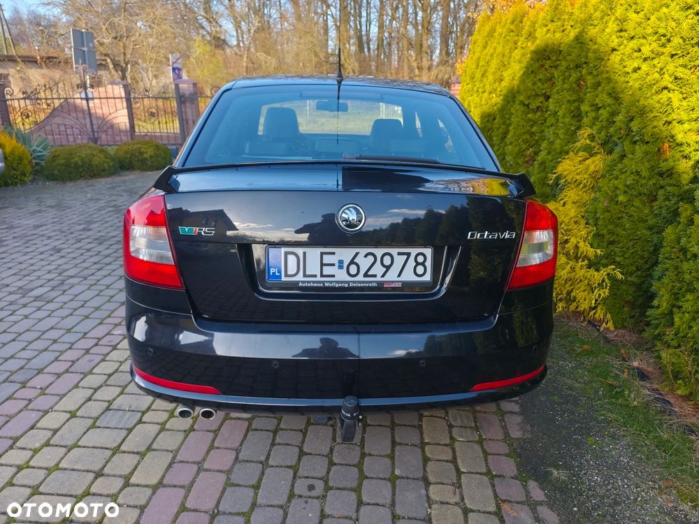 Skoda Octavia 2.0 TDI CR DPF RS - 4