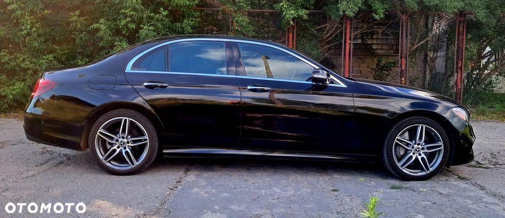 Mercedes-Benz Klasa E 300 9G-TRONIC AMG Line - 11